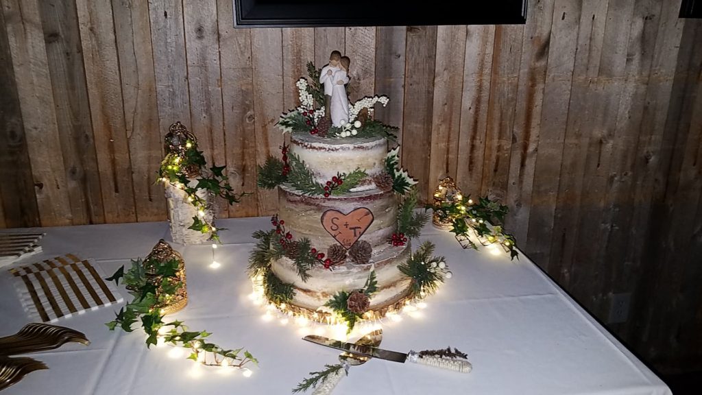 Rekemeyer Rustic Wedding Cake