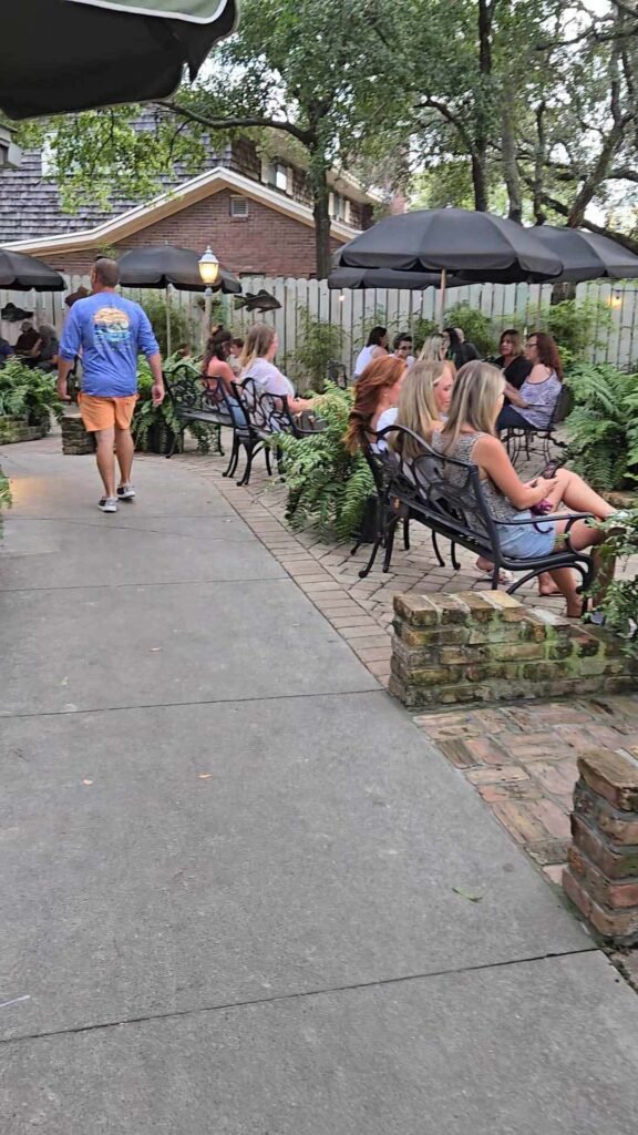 Dewey's Restaurant Patio