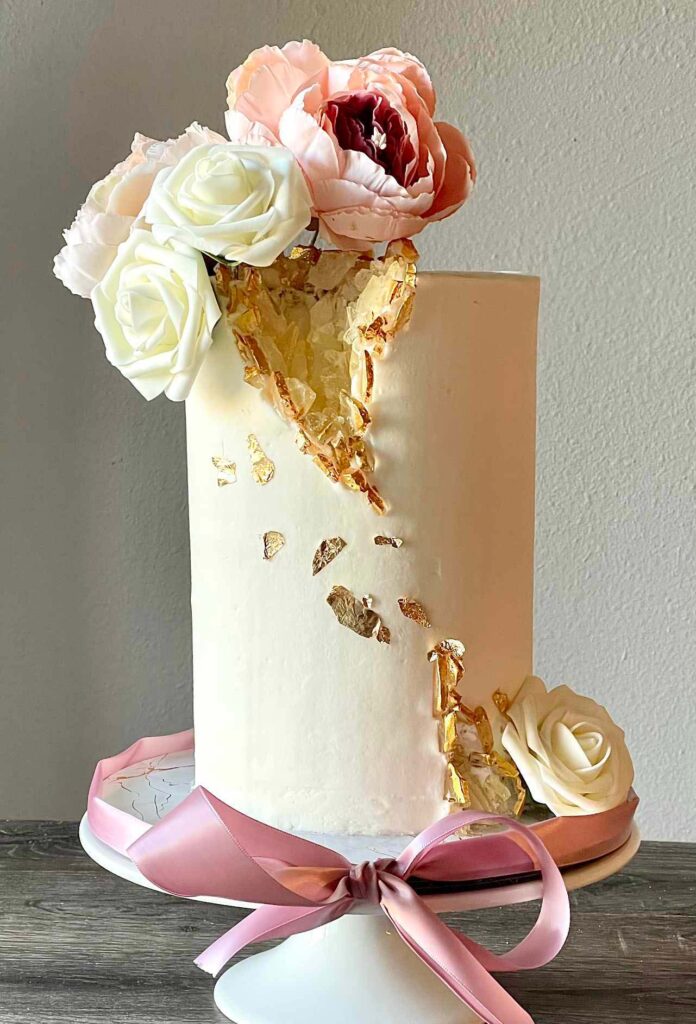 Treatlane Peonies and gold cake