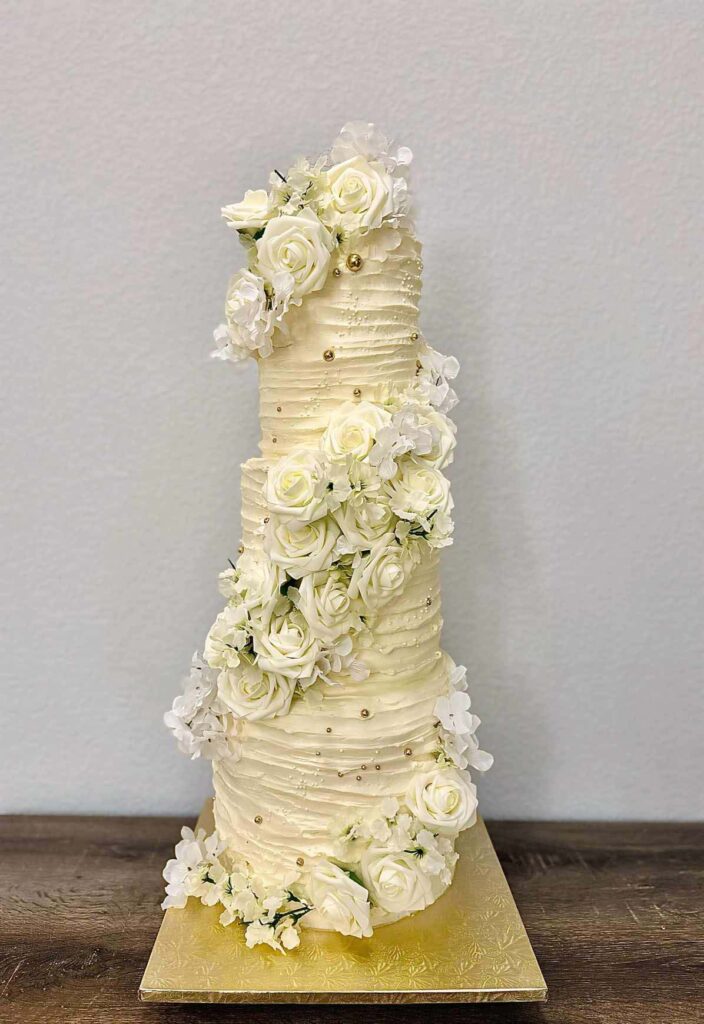 Treatlane White Spiral Cake